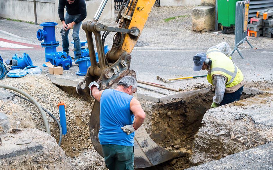 déboucher une canalisation d'eaux usées Paris 8